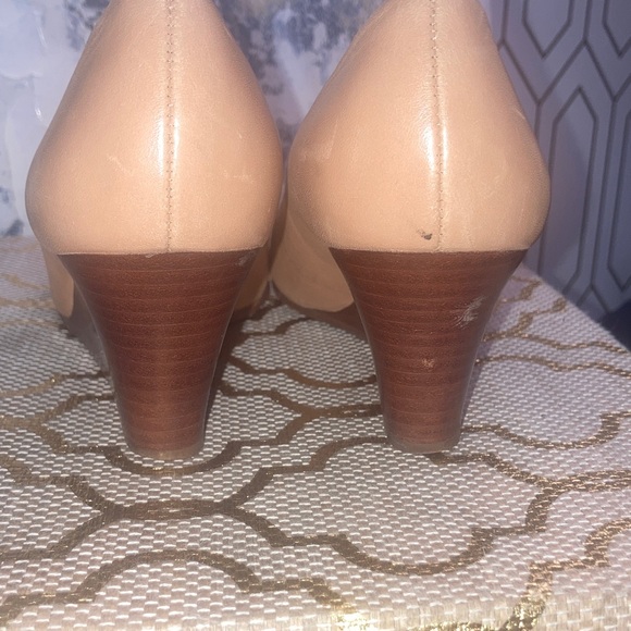 Authentic Tory Burch Lowell New Logo Wedge Pump with Stacked wooden heels - Picture 5 of 17